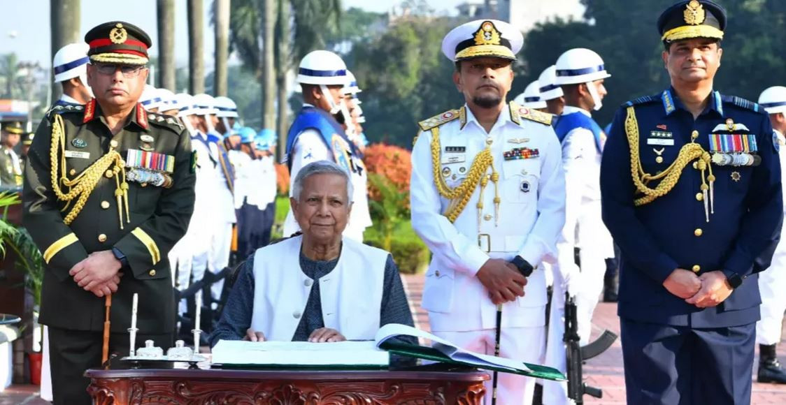 আমরা সব রাষ্ট্রের সঙ্গে বন্ধুত্ব বজায় রাখব : প্রধান উপদেষ্টা