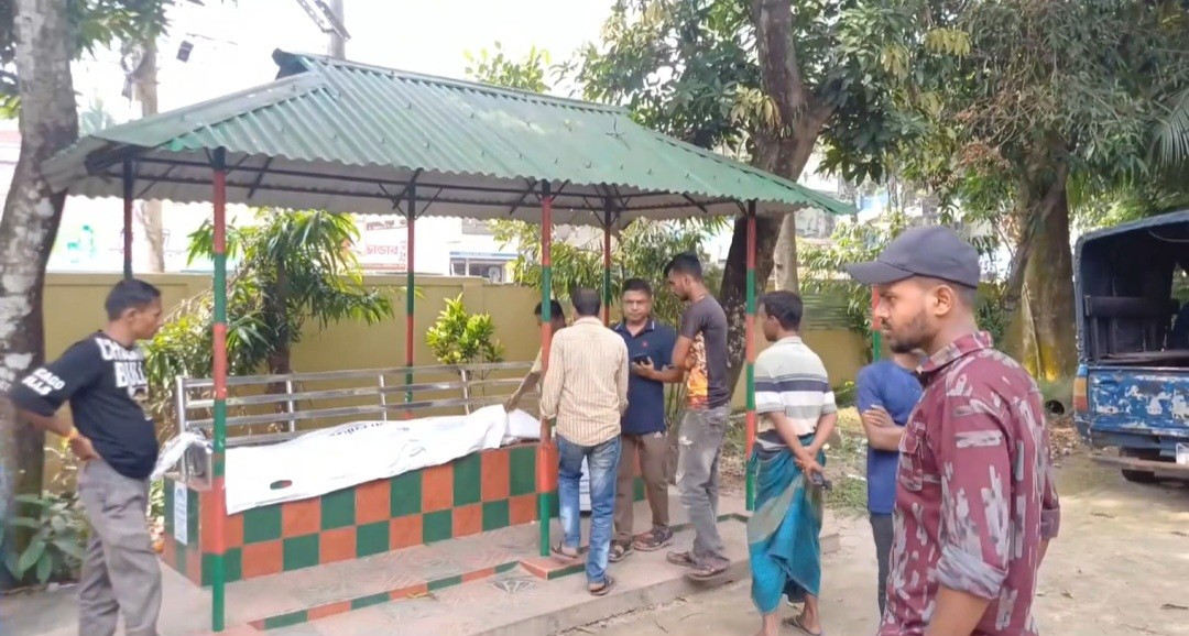 মৌলভীবাজার শ্রীমঙ্গলে পৃথক স্থান থেকে অজ্ঞাতনামা মহিলাসহ দুই...