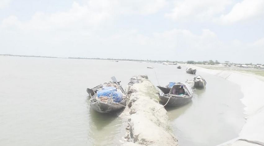 সাতক্ষীরায় ‘দানা’র প্রভাবে বৃষ্টি শুরু,নদীতে পানি বৃদ্ধি